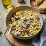 One-Pot White Wine Pasta with Mushrooms and Leeks